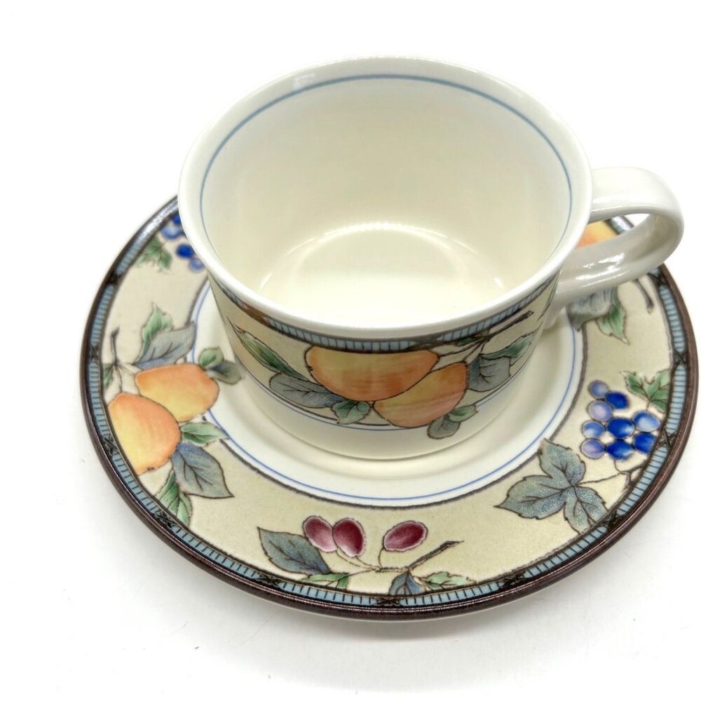 Mikasa Garden Harvest Intaglio CAC29 Cup & Saucer Set Pears Grapes Fruit Vintage